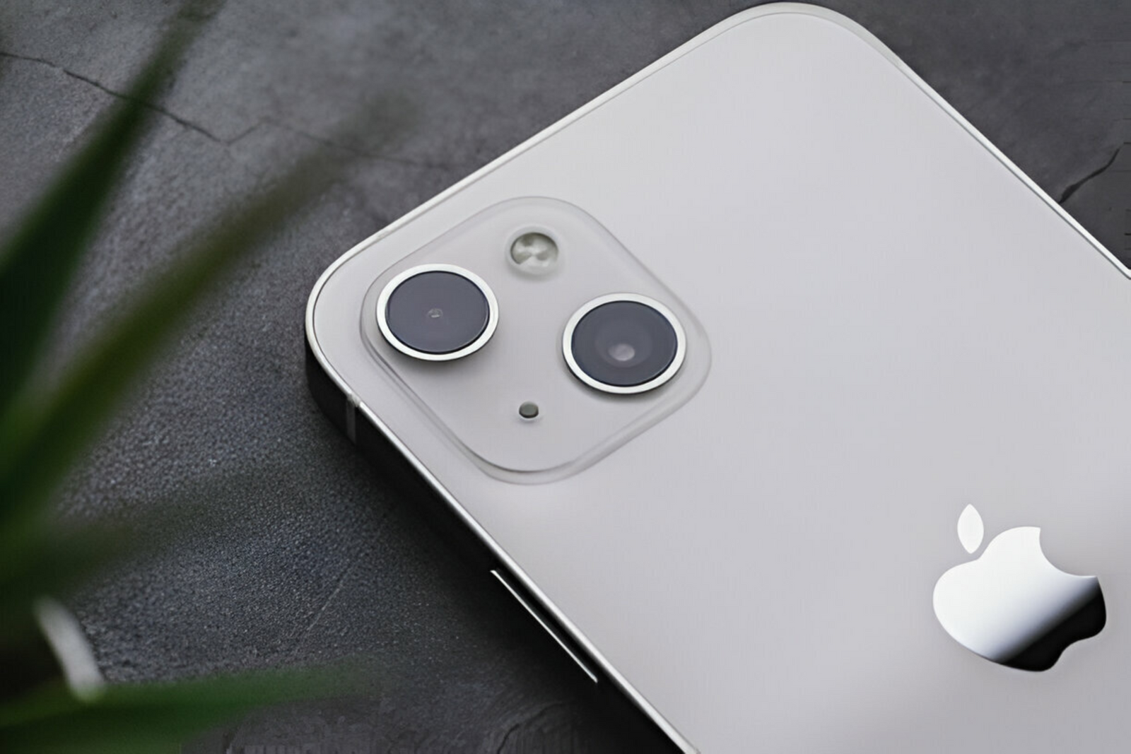 Comprehensive Guide to the Apple iPhone 13