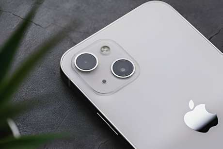 Comprehensive Guide to the Apple iPhone 13