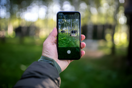 The Environmental Impact of Choosing Refurbished iPhones in the UAE